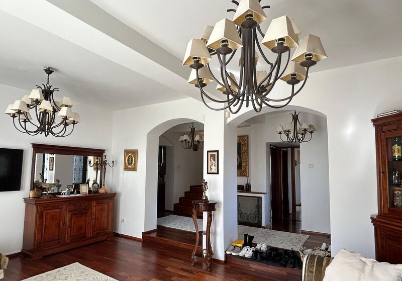 Otopeni vila cu design aparte, 4 camere, 205 mp, finisaje premium